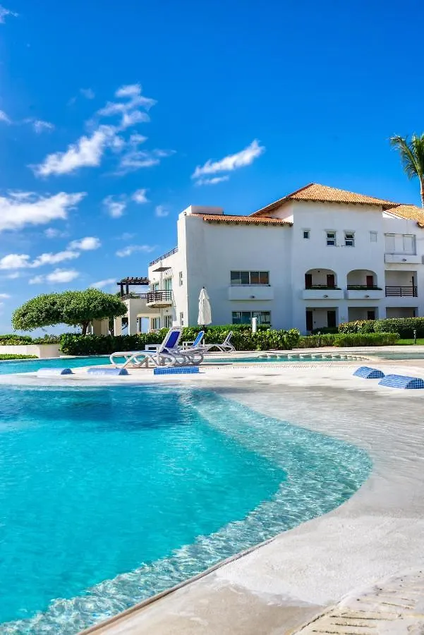 Ileverde A32 - Beachfront Condo Punta Cana Apartment